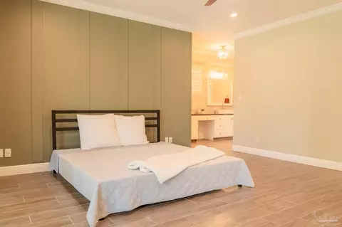 Bedroom - 5503 Oakmont Dr, Pace, FL 32571 photo 2 of 3