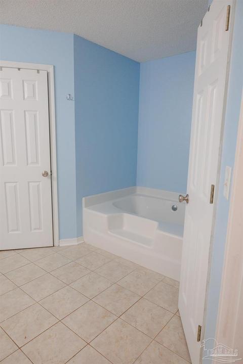 4730 Spencer Oaks Blvd, Pace, FL 32571 photo 8