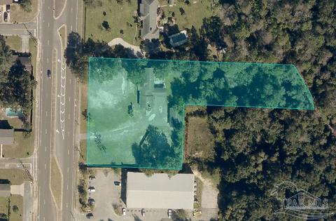 5500 Dogwood Dr, Milton, FL 32570