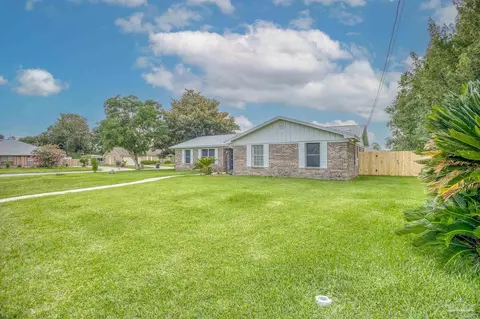 1100 Peperidge Dr, Pensacola, FL 32504