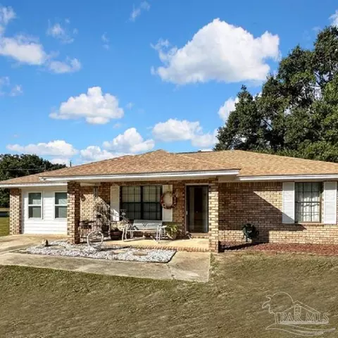 5652 Ridge Ave, Milton, FL 32583 photo 1