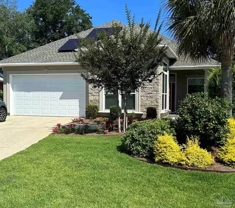 1221 Autumn Breeze Cir, Gulf Breeze, FL 32563