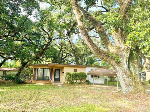 16 St Regis Dr, Pensacola, FL 32505