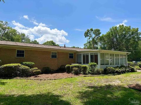 6468 Barnes St, Milton, FL 32570 photo 2