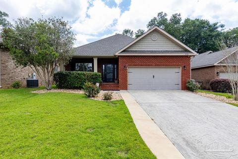 2526 Redford Dr, Cantonment, FL 32533