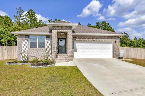 4638 Red Oak Dr, Milton, FL 32583