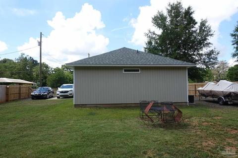 4026 Mccutchin Dr, Jay, FL 32565 photo 5