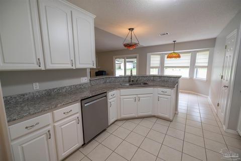 5413 Woodsman Dr, Pace, FL 32571 photo 7