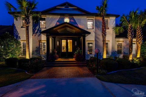 1708 Saint Marys Bay Dr, Milton, FL 32583
