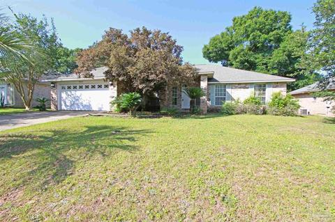 6647 Hallendale Dr, Pensacola, FL 32526
