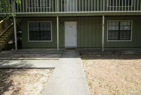 2811 Langley Ave #109, Pensacola, FL 32504
