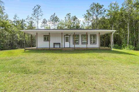 3717 Garcon St, Milton, FL 32583