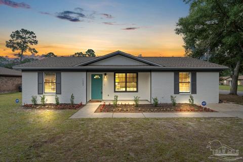 1305 Heatherwood Cir, Pensacola, FL 32506