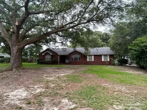 1203 Water Oaks Trl, Cantonment, FL 32533