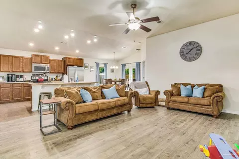 4325 Village Oak Ln, Pace, FL 32571 photo 7