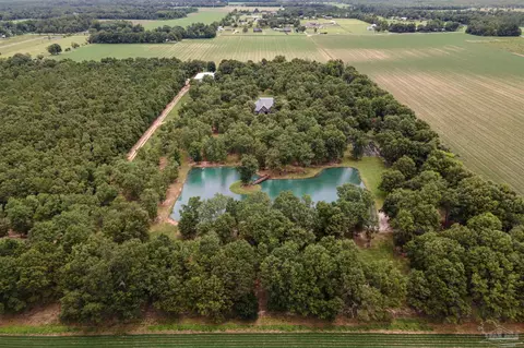9180 Chumuckla Hwy, Pace, FL 32571