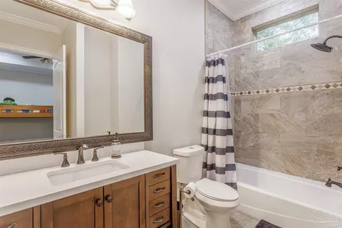 Bath - 9180 Chumuckla Hwy, Pace, FL 32571 photo 5 of 10