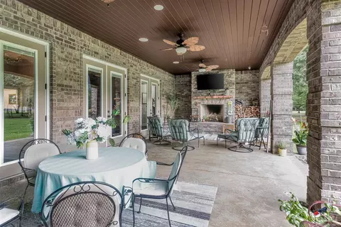 Exterior - 9180 Chumuckla Hwy, Pace, FL 32571 photo 4 of 7