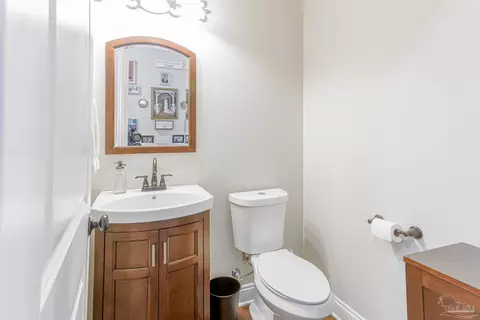 Bath - 9180 Chumuckla Hwy, Pace, FL 32571 photo 6 of 10