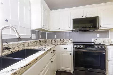 5950 Jameson Cr, Pace, FL 32571 photo 8