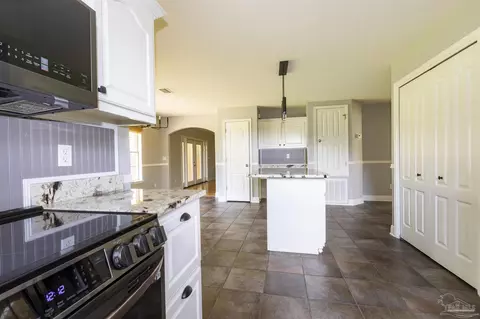 5950 Jameson Cr, Pace, FL 32571 photo 7