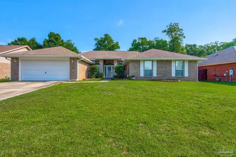 2045 Larkspur Cir, Pensacola, FL 32534
