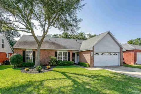 4488 Parkwood Ave, Niceville, FL 32578