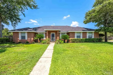 638 Ashford Rd, Cantonment, FL 32533