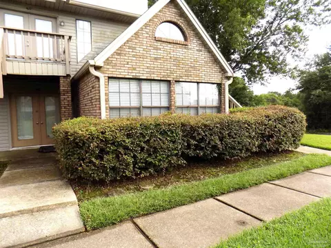 7150 Plantation Rd #414, Pensacola, FL 32504