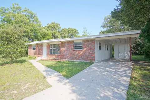 2121 Curry Cir, Pensacola, FL 32504