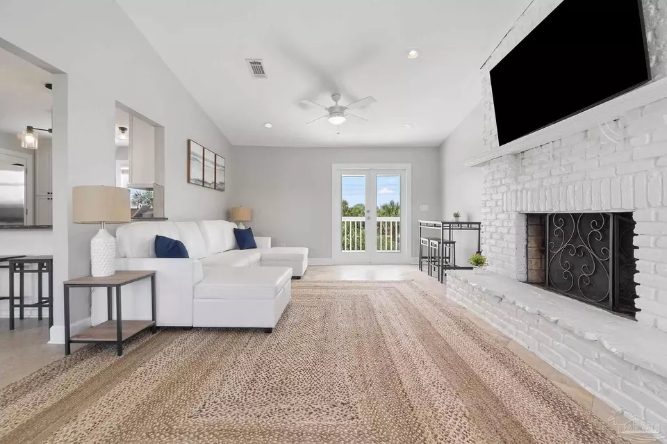 1206 Panferio Dr, Pensacola Beach, FL 32561 photo 11