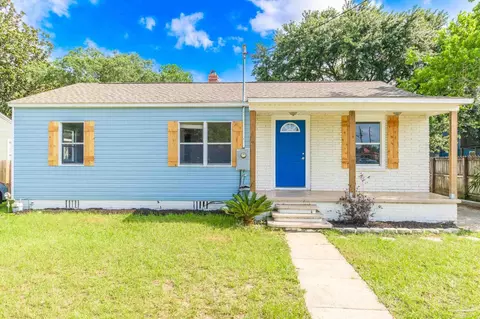 4 Lieutenant St, Pensacola, FL 32507