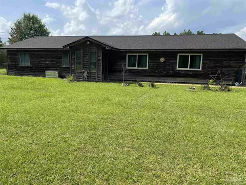 2463 Eastman Ln, Cantonment, FL 32533