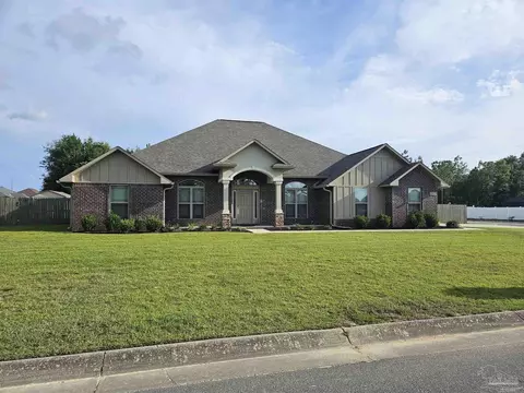 5211 Medicine Bow St, Milton, FL 32570