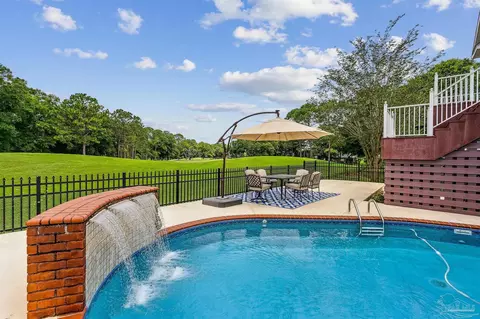 2989 Oak Pointe Dr, Pensacola, FL 32505
