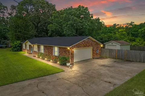 105 Beland Rd, Pensacola, FL 32534
