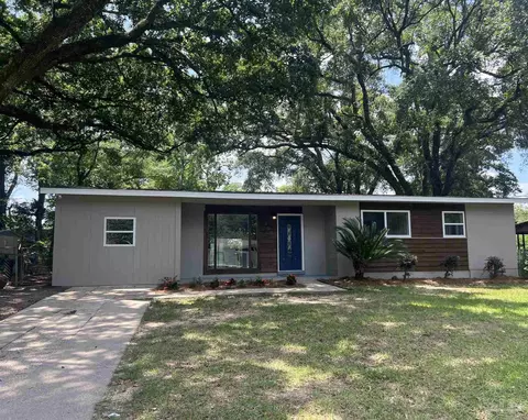 907 Rock Creek Ave, Pensacola, FL 32505
