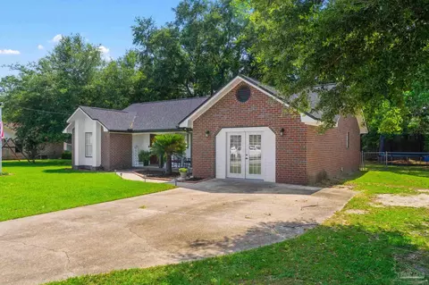 6552 Imperial Dr, Milton, FL 32570 photo 3
