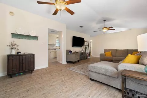 6552 Imperial Dr, Milton, FL 32570 photo 7