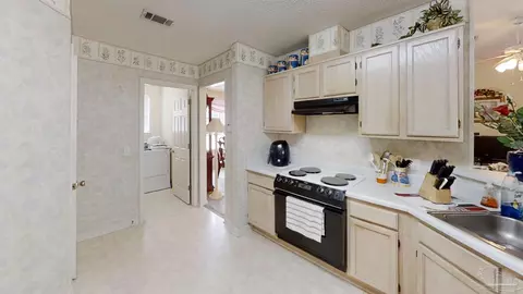 5946 Herlong Dr, Milton, FL 32570 photo 4