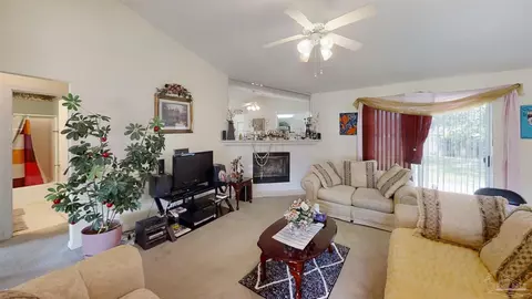 5946 Herlong Dr, Milton, FL 32570