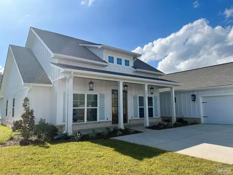 2839 Trestle Way, Cantonment, FL 32533