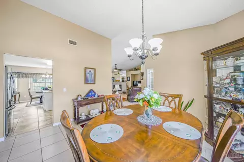 4851 Timber Ridge Dr, Pace, FL 32571 photo 9
