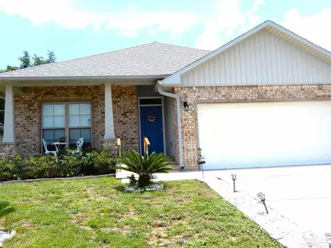 958 John Deere Ln, Cantonment, FL 32533