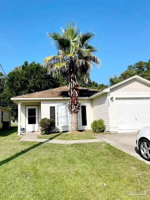 10629 Senegal Dr, Pensacola, FL 32534