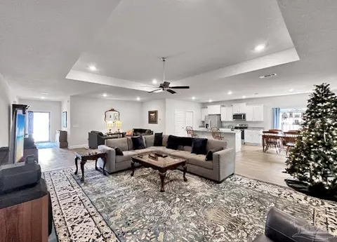 8032 Twin Cedar Dr, Milton, FL 32583 photo 9