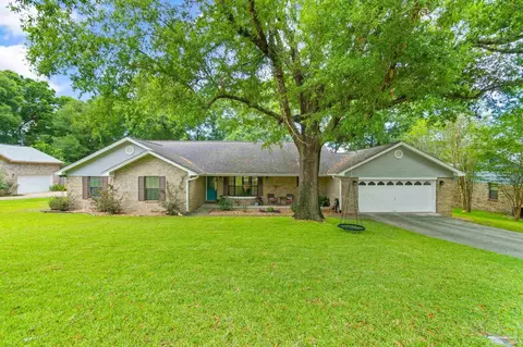 10043 Hollowbrook Dr, Pensacola, FL 32514