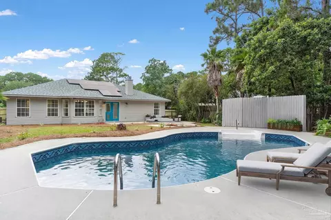 1798 Fuller Dr, Gulf Breeze, FL 32563