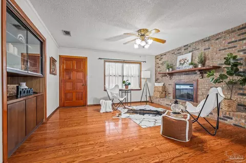 2107 Handy Rd, Cantonment, FL 32533 photo 4