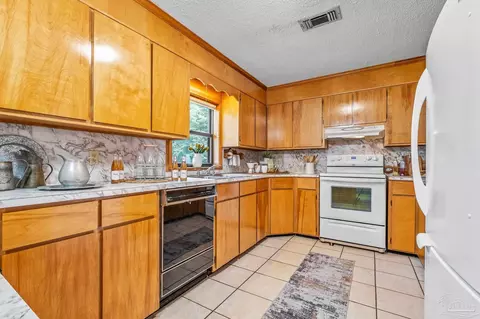2107 Handy Rd, Cantonment, FL 32533 photo 17